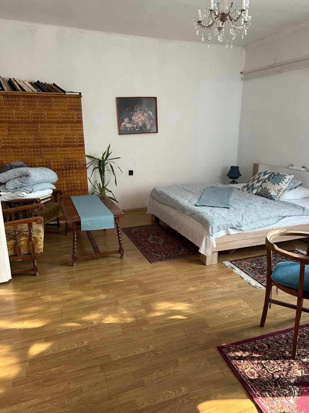 Grany'S Retro Guesthouse Near Budapest Airport Вечеш Екстериор снимка